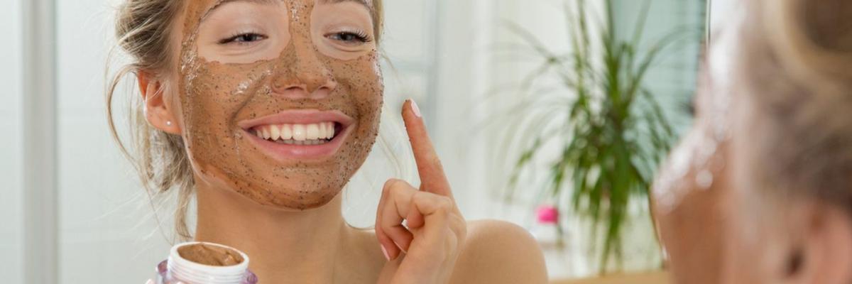 Beneficios de los Tratamientos Exfoliantes en FisioClinics Madrid